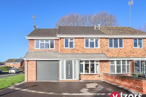 4 bedroom semi-detached house for sale, Bishopstone Close, Redditch