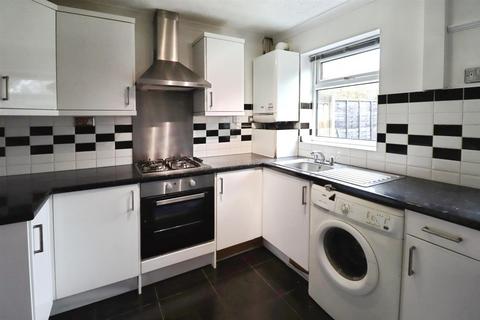 2 bedroom end of terrace house to rent, Bramwell Gardens, Longford, Coventry