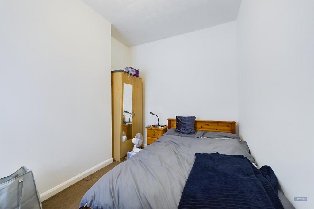 CAM01745 G0-PR0038-STILL008.jpg