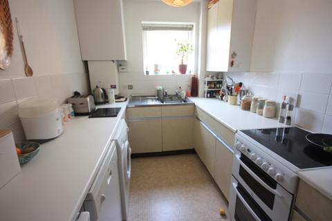 1 bedroom apartment to rent, Burpham GU4