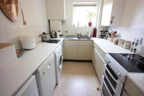 1 bedroom apartment to rent, Burpham GU4