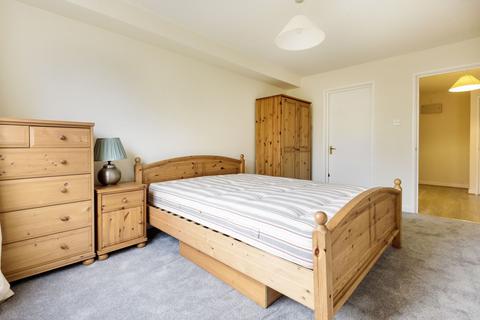 2 bedroom flat to rent, Bridge Walk Heights, Weston Street, SE1