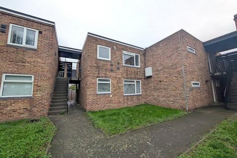 Whitley Close, Stanwell, Staines-upon-Thames, TW19