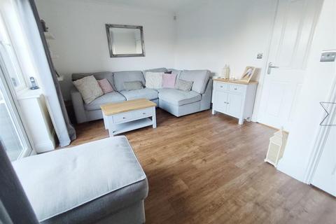 undefined, Broadway, Peterborough PE6