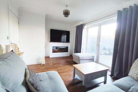 undefined, Broadway, Peterborough PE6