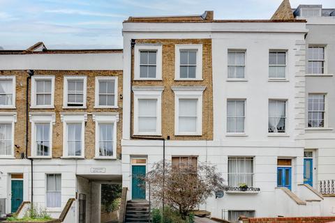 2 bedroom maisonette to rent, Torriano Avenue, London NW5