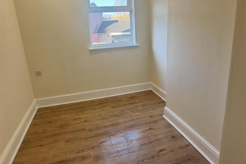 3 bedroom terraced house to rent, Room 1, 91 Cotmanhay RoadIlkestonDerbyshire