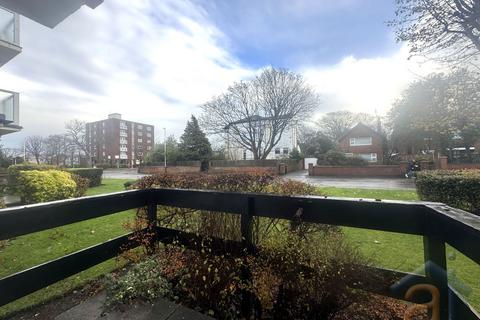 2 bedroom flat for sale, Victoria Court, Southport, PR8 2DN