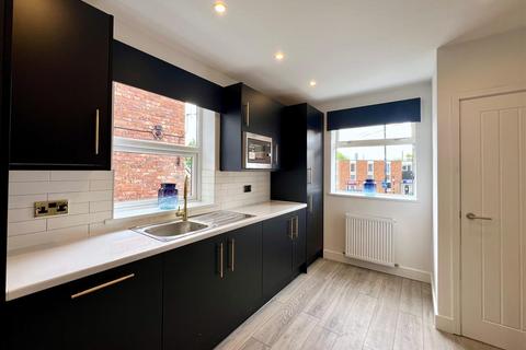 4 bedroom maisonette to rent, Simonside Terrace, Newcastle Upon Tyne