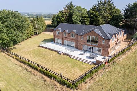 6 bedroom detached house for sale, Harborough Road, Market Harborough LE16