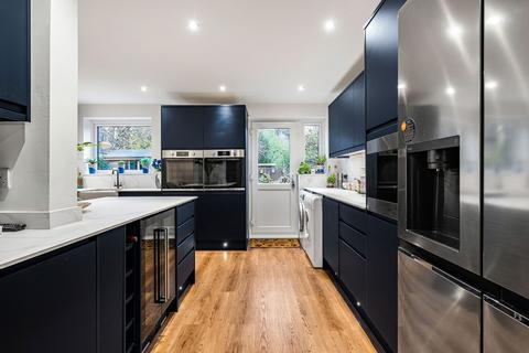 undefined, Twyner Close, Horley RH6