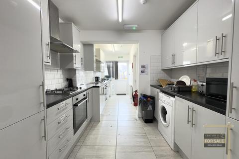 undefined, Corporation Avenue, HOUNSLOW TW4