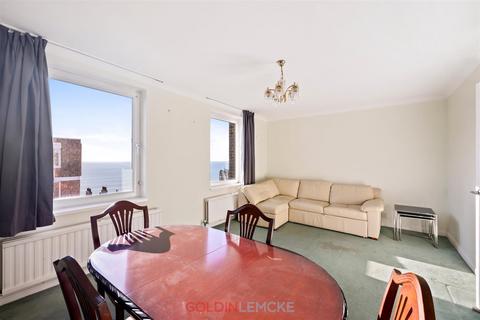 2 bedroom flat for sale, Ashley Court, Grand Avenue, Hove