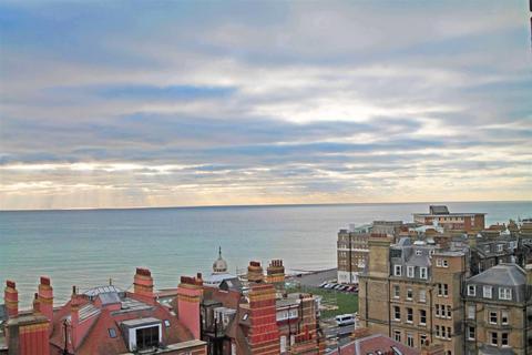 2 bedroom flat for sale, Ashley Court, Grand Avenue, Hove