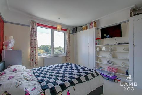 undefined, Kings Avenue, Holland-On-Sea CO15