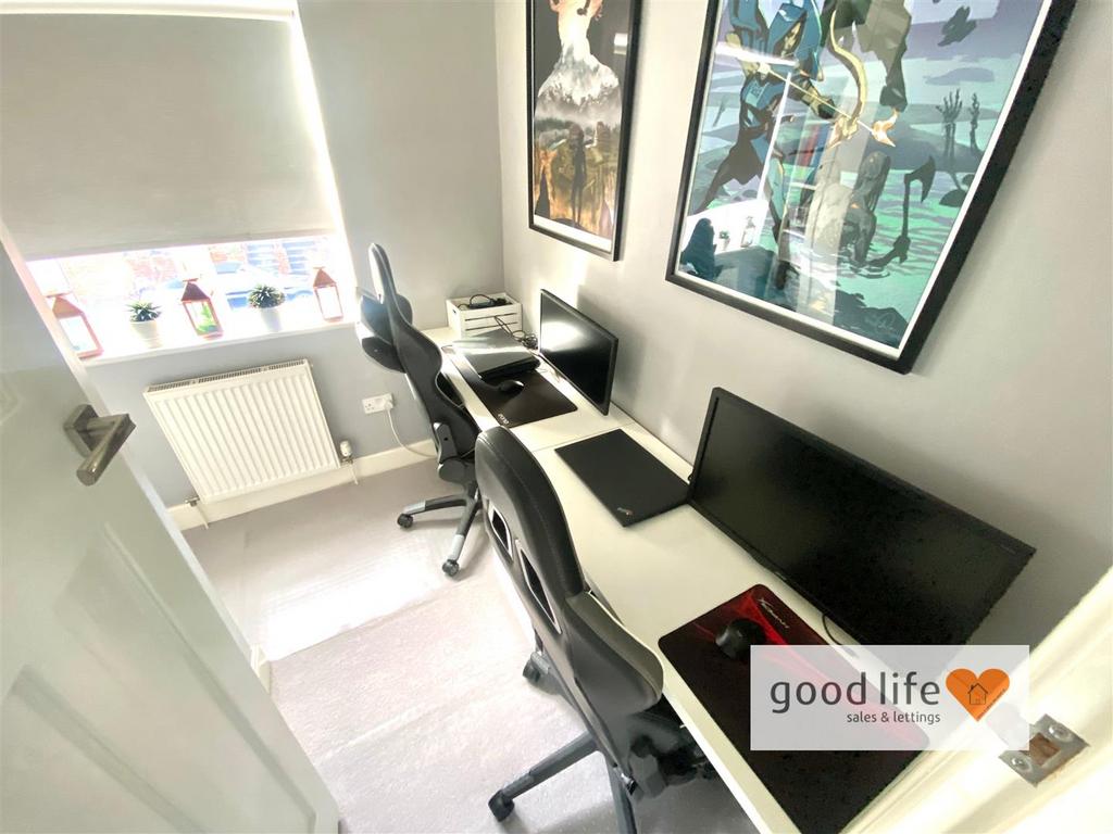 20251125 122816775 i OS11marina.jpg