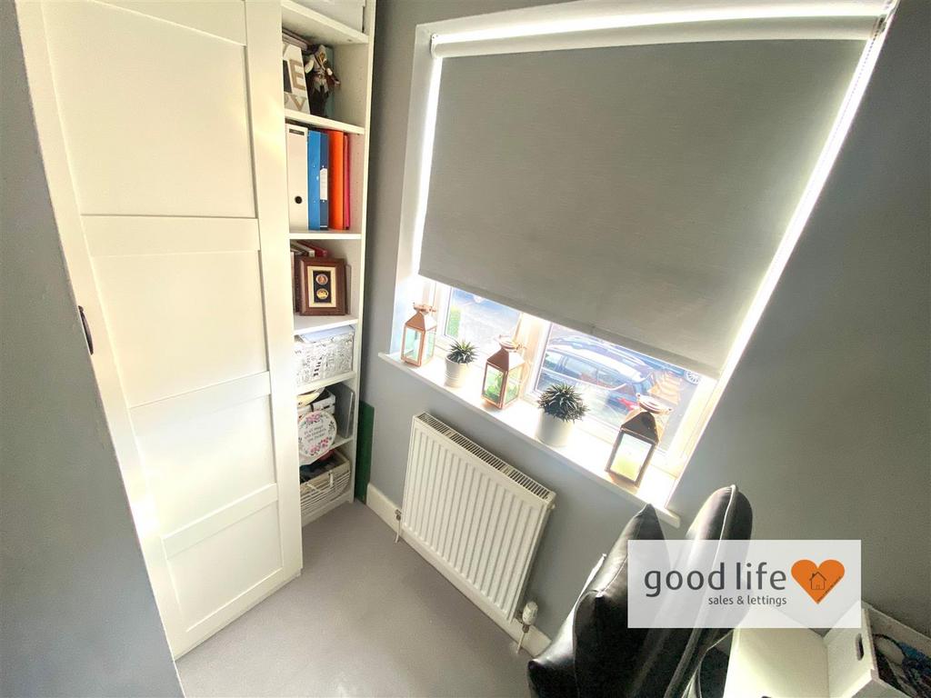 20251125 122828610 i OS11marina.jpg