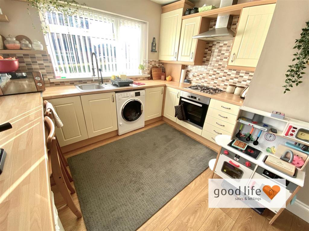 20251125 122502126 i OS11marina.jpg