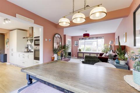 5 bedroom detached house for sale, Walsingham Road, Woodthorpe NG5