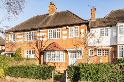 Brentham Way, Ealing, W5