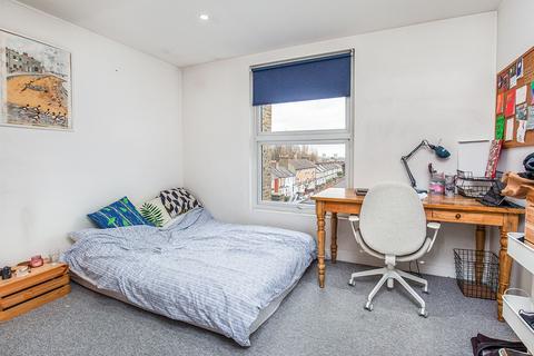 2 bedroom apartment to rent, Brockley Road, London SE4