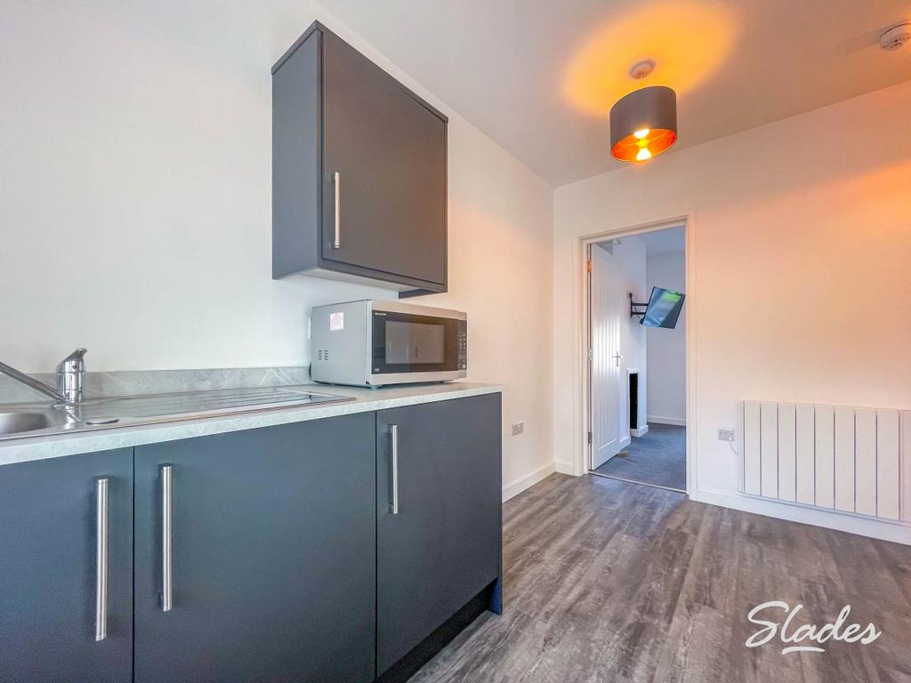 Flat 5 kitchen (3)