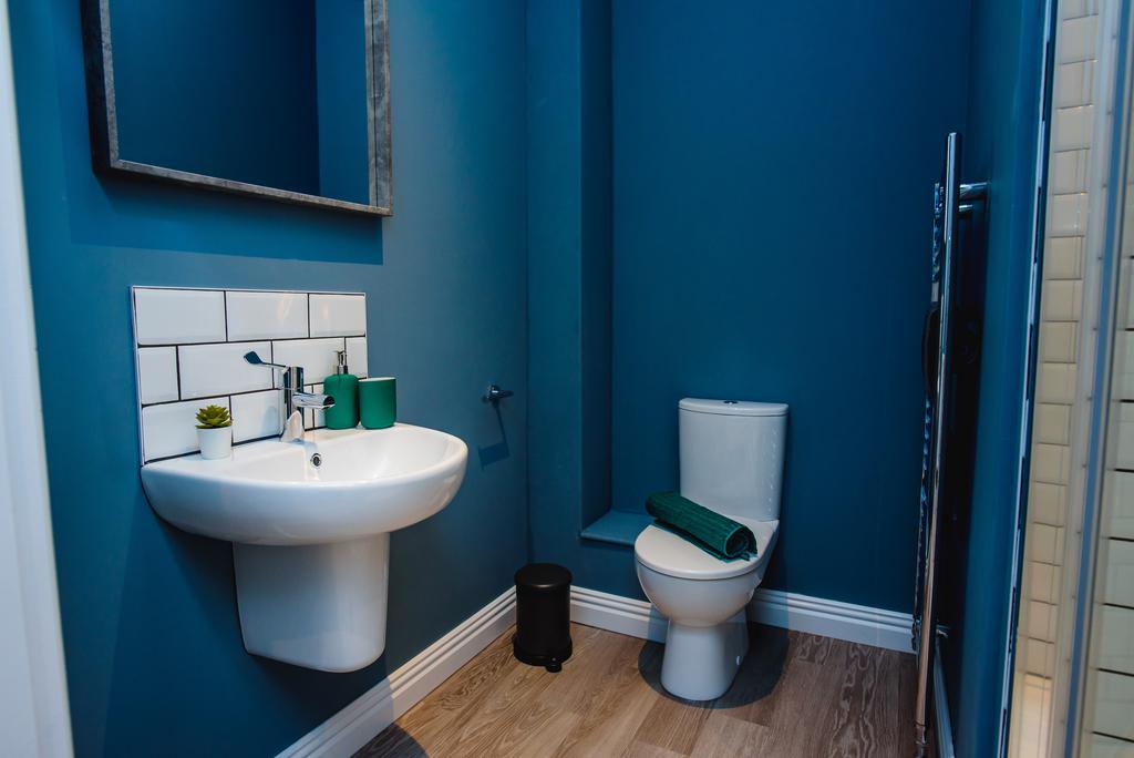Flat C Shower Room 2 2.jpg
