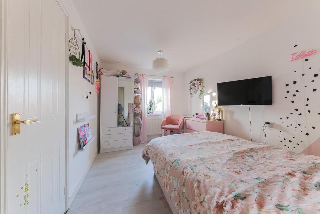 Bedroom.jpg