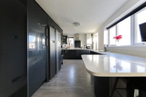 4 bedroom detached house for sale, Woodlea, Forest Hall NE12