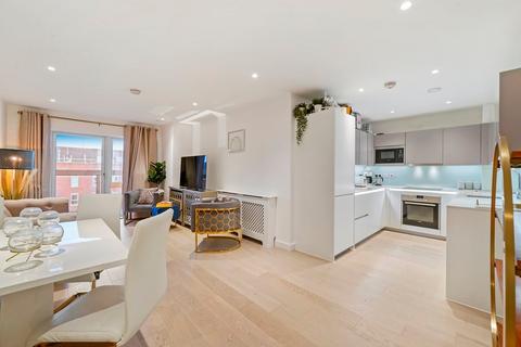 3 bedroom apartment for sale, Wilkinson Close, London, NW2