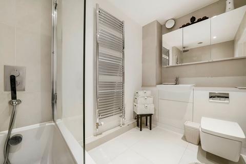 3 bedroom apartment for sale, Wilkinson Close, London, NW2