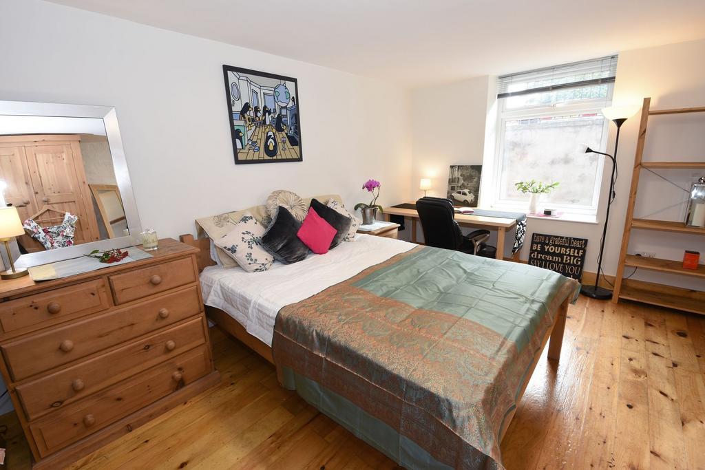 Bright, well-presented bedroom with a comfortab...