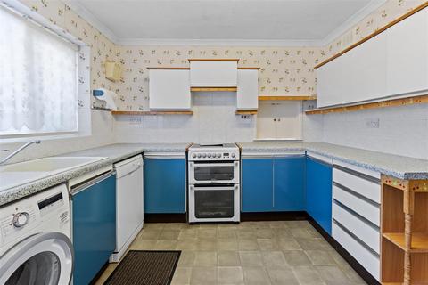 2 bedroom detached bungalow for sale, Milland Road, Hailsham