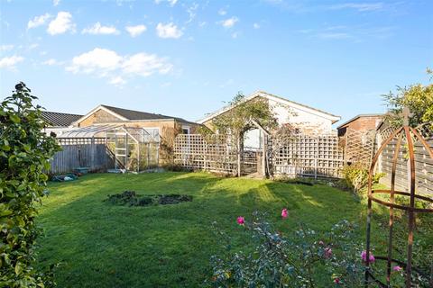 2 bedroom detached bungalow for sale, Milland Road, Hailsham
