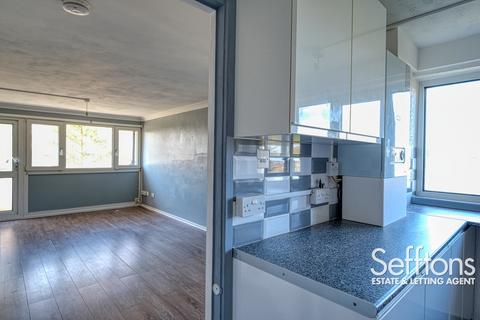2 bedroom flat to rent, Compass Tower, Munnings Road, Norwich, Norfolk