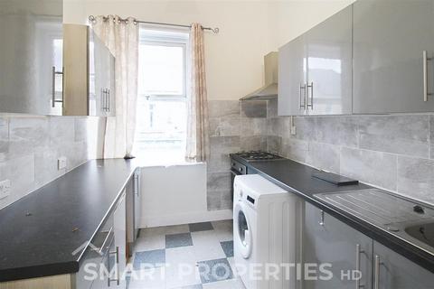 1 bedroom house to rent, Market Street, Huddersfield HD3