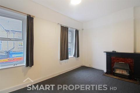1 bedroom house to rent, Market Street, Huddersfield HD3