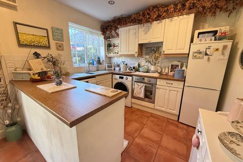 3 bedroom terraced house for sale, Quintonside, Northampton NN4