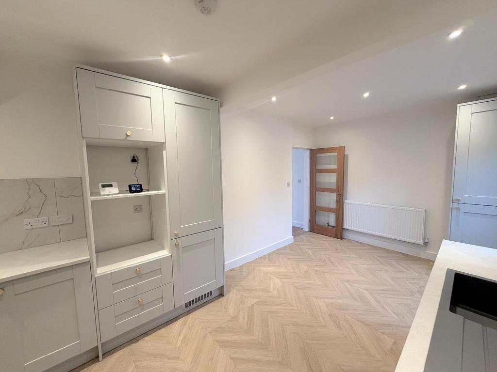Dining kitchen