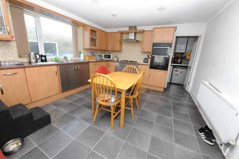 4 bedroom detached house for sale, Windhill Old Road, Thackley, Bradford