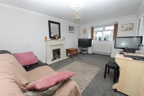 4 bedroom detached house for sale, Windhill Old Road, Thackley, Bradford