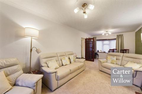 undefined, Pondfield Road, Dagenham, Essex