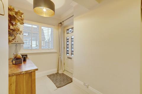 2 bedroom semi-detached house for sale, Napier Gardens, Benfleet, SS7