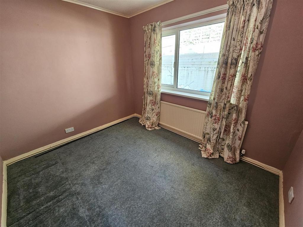 Bedroom 3.jpg