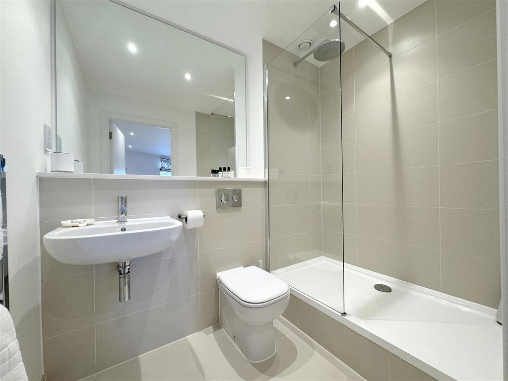 Ensuite