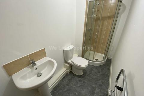 2 bedroom apartment to rent, Derwent Street, Salford M5