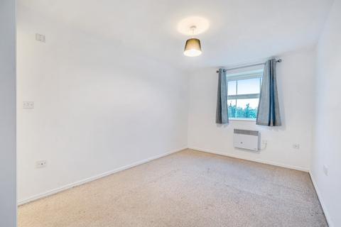 2 bedroom flat for sale, Croydon Road, Beckenham, Kent, BR3