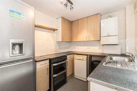 1 bedroom flat to rent, 205 Maybank Road, South Woodford