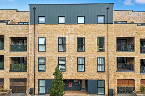 undefined, Lees Court, 53 Royal Anglian Way, Dagenham, RM8 1AE