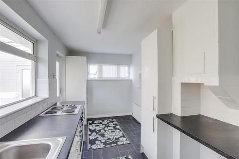 3 bedroom detached bungalow for sale, Walesby Crescent, Nottingham NG8